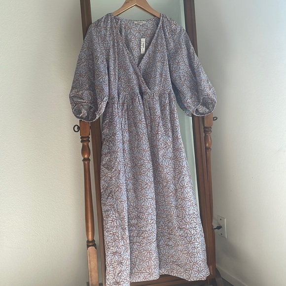 Madewell Dresses & Skirts - Madewell puff sleeve midi dress